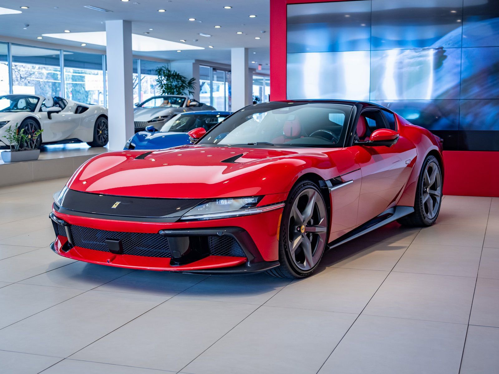 Certified 2025 Ferrari 12Cilindri RWD image 4