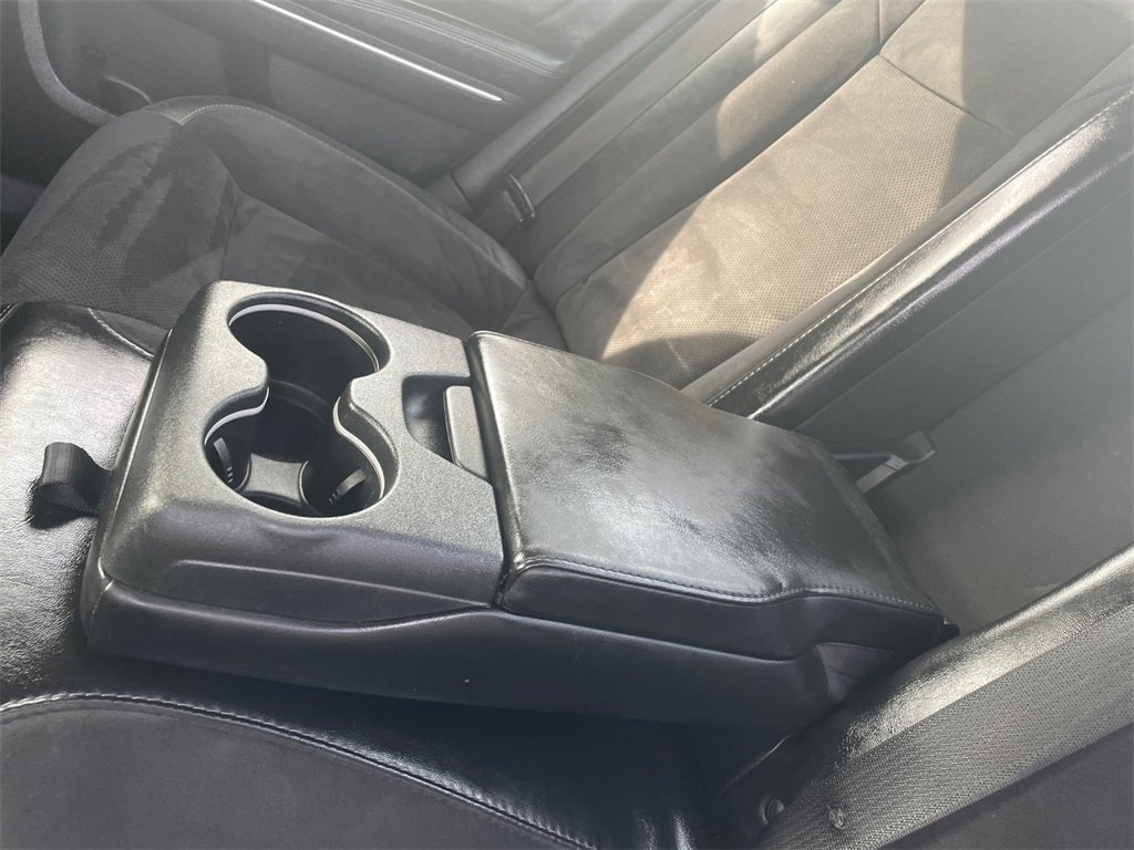 Used 2018 Dodge Charger GT image 36