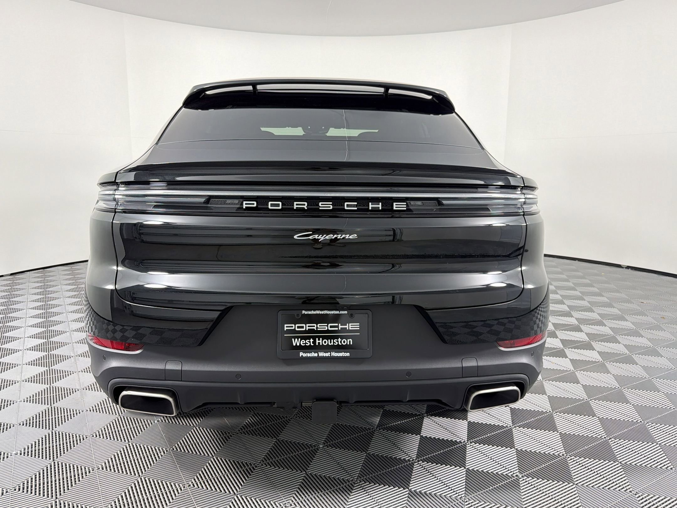 New 2026 Porsche Cayenne Coupe AWD/4WD image 8