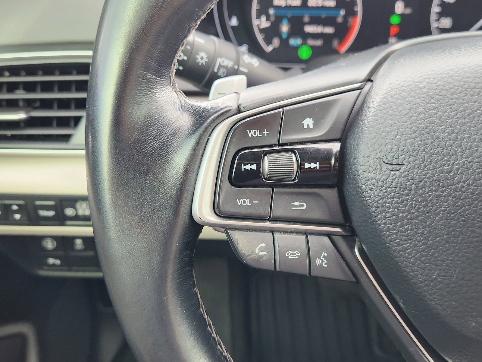 Used 2021 Honda Accord Touring image 31