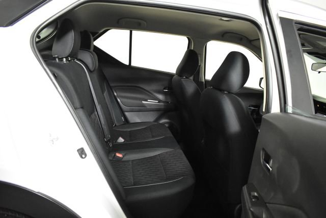 Used 2021 Nissan Kicks SV FWD image 31