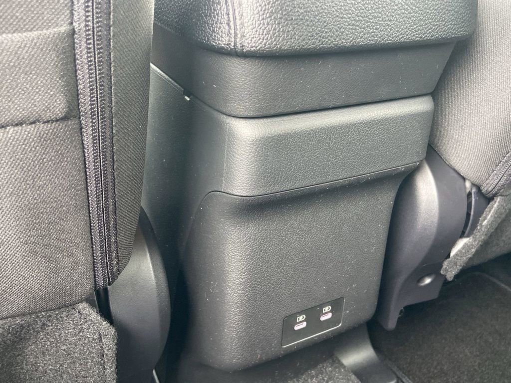 New 2026 Mitsubishi Outlander Sport LE AWD/4WD image 15