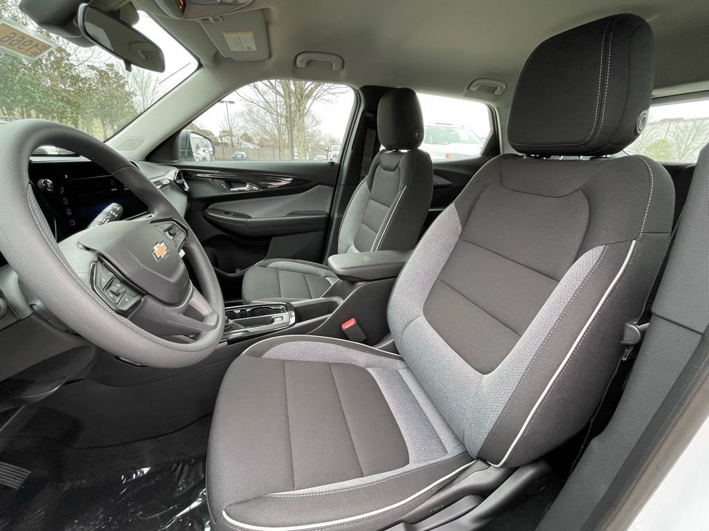New 2026 Chevrolet TrailBlazer LS image 24