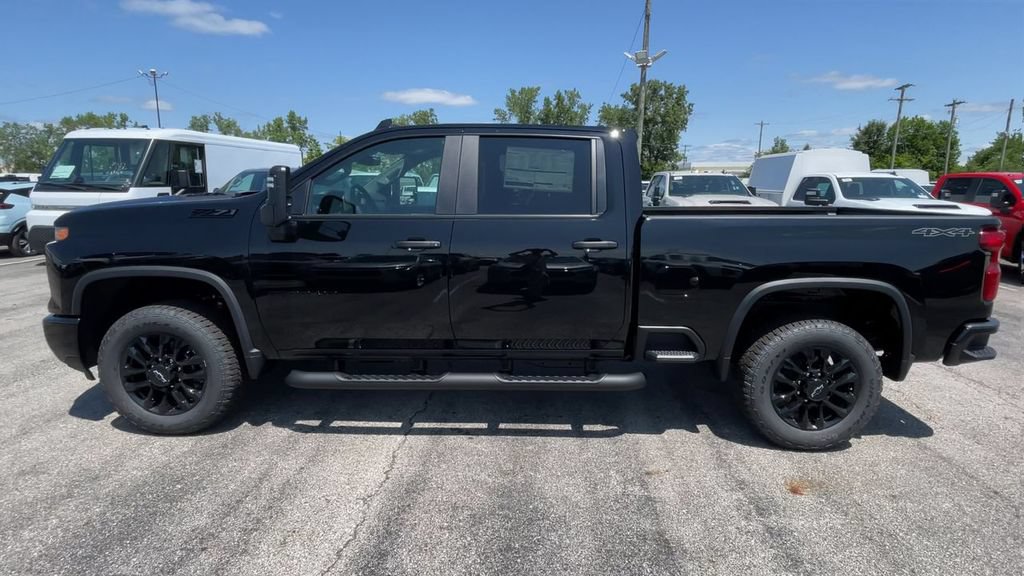 New 2026 Chevrolet Silverado 2500 Custom w/ Custom Value Package AWD/4WD image 8