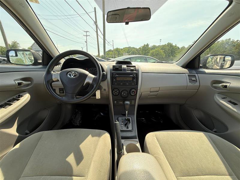 Used 2012 Toyota Corolla L w/ Preferred Accessory Pkg FWD image 11