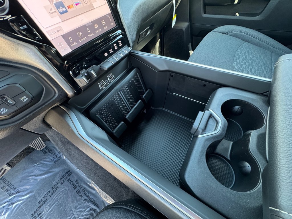 New 2026 RAM 3500 Big Horn AWD/4WD image 29