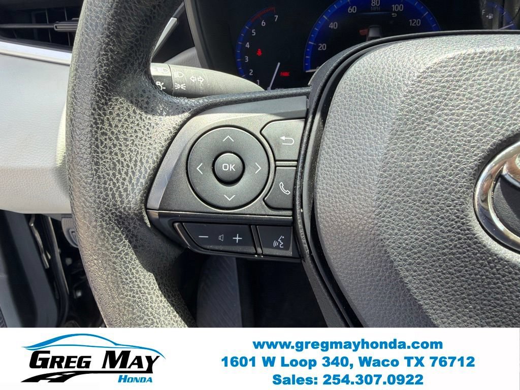 Used 2022 Toyota Corolla LE FWD image 16