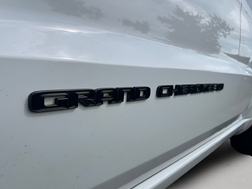 Used 2021 Jeep Grand Cherokee Limited w/ Quick Order Package 28K 80th AWD/4WD image 36