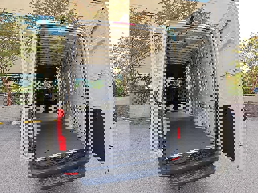 New 2026 Mercedes-Benz Sprinter 2500 image 9
