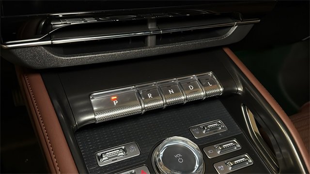 New 2026 Lincoln Nautilus Reserve image 21