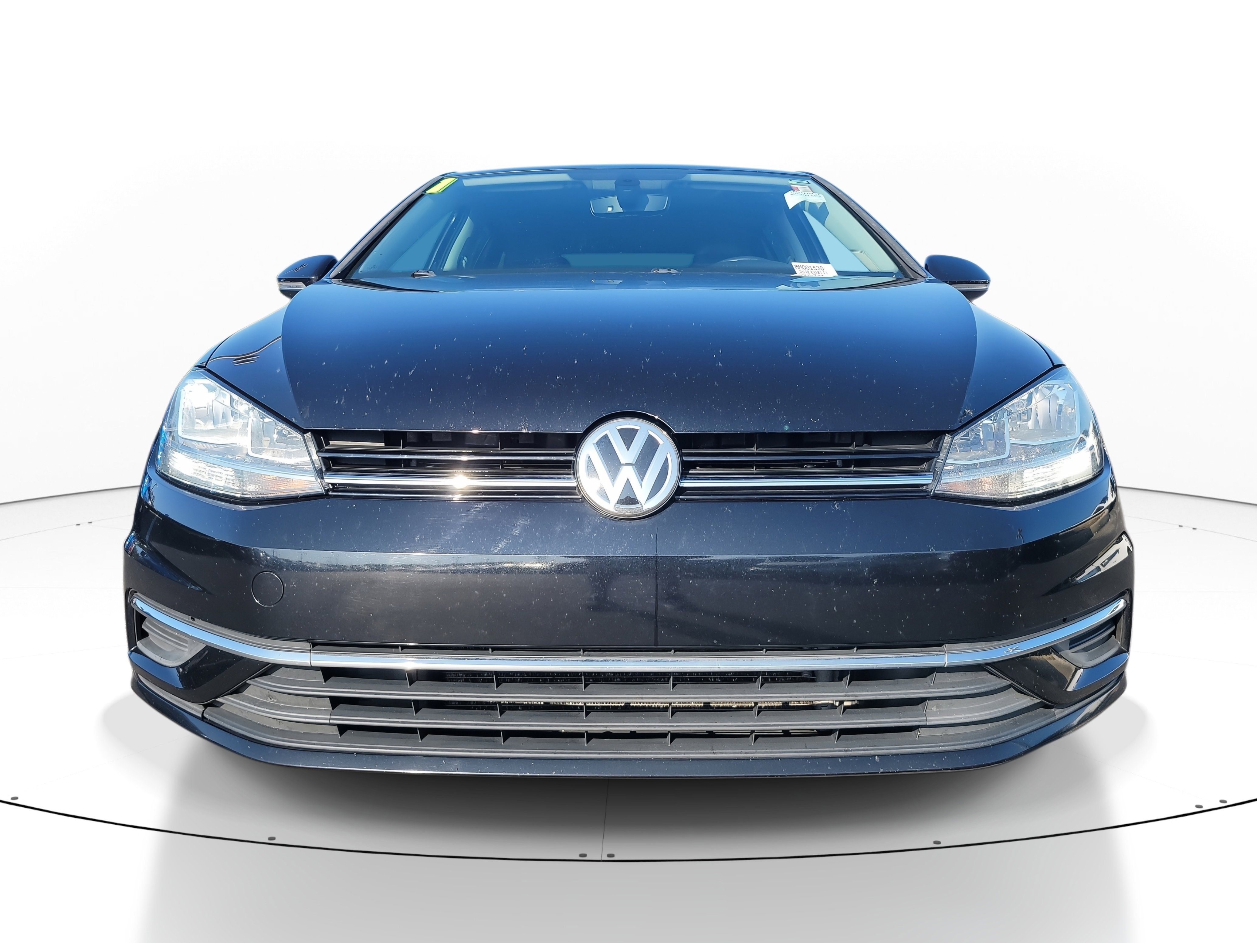 Used 2021 Volkswagen Golf 4-Door image 2