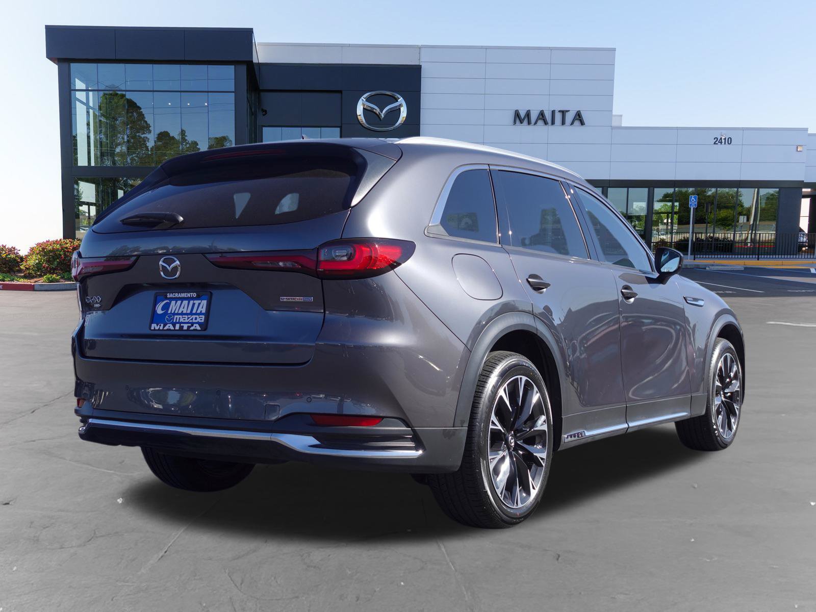 Used 2024 MAZDA CX-90 Plug-In Hybrid w/ Premium Plus AWD/4WD image 3