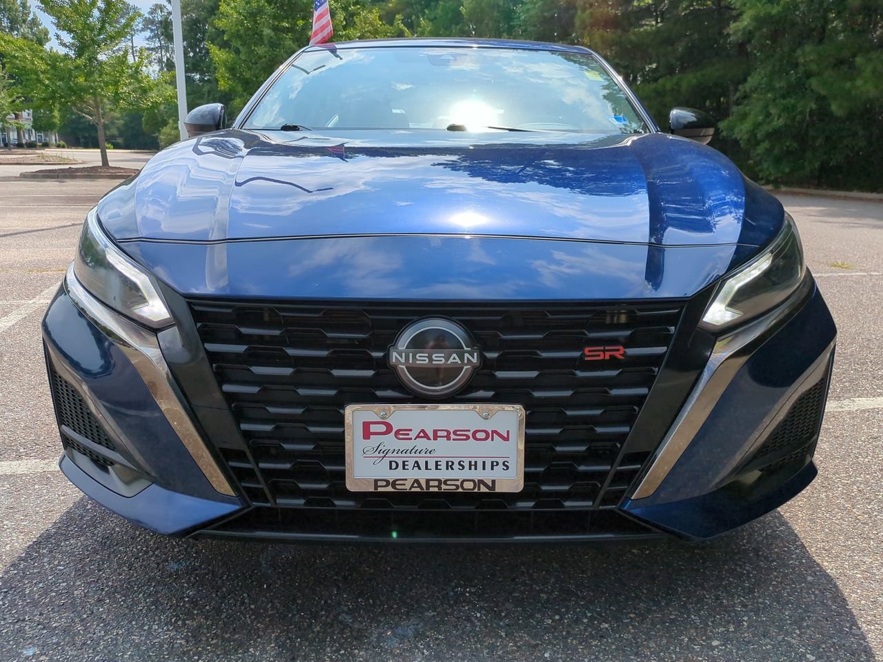 Used 2024 Nissan Altima 2.5 SR FWD image 9