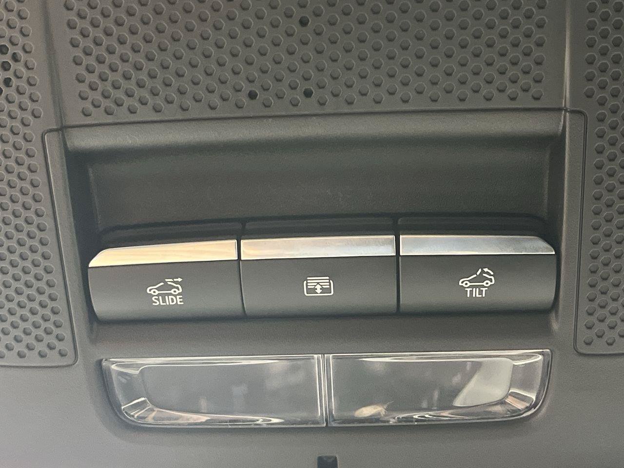 Certified 2025 Chevrolet Traverse High Country w/ LPO, Floor Liner Package AWD/4WD image 29