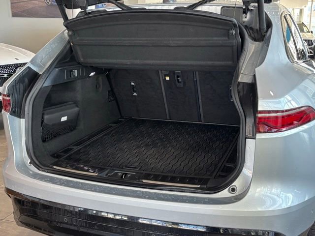 Used 2021 Jaguar F-PACE S image 39