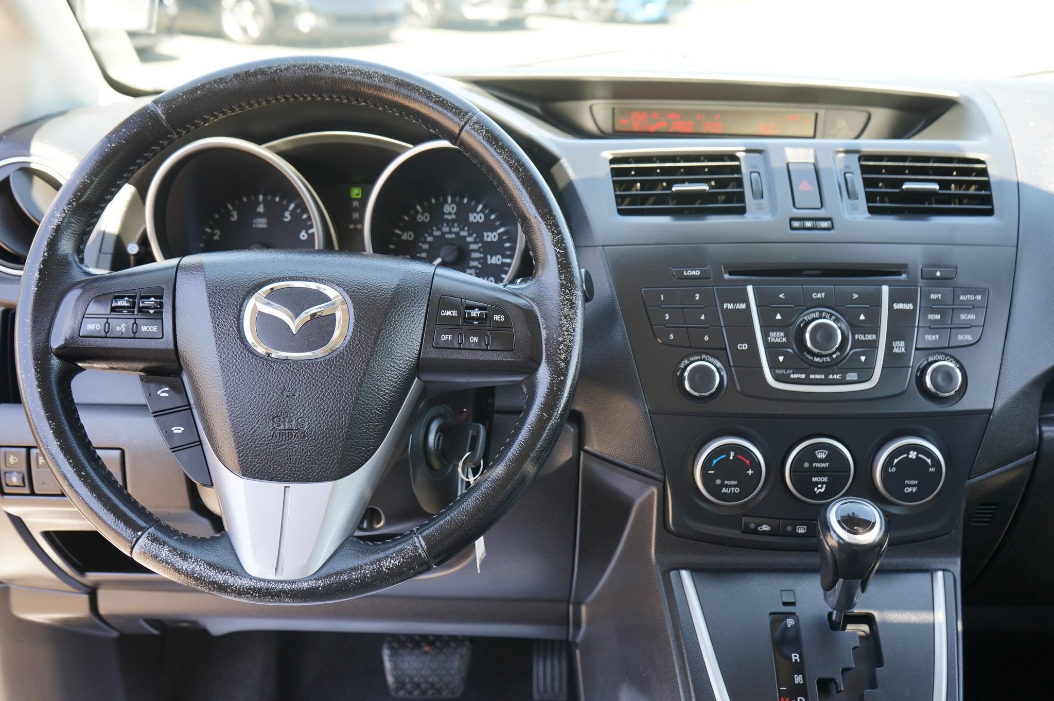 Used 2015 MAZDA MAZDA5 Grand Touring FWD image 16