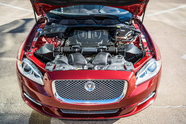 Used 2012 Jaguar XJ RWD image 18