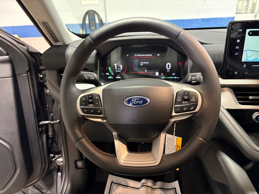 New 2026 Ford Explorer Active w/ Active Comfort Package image 10