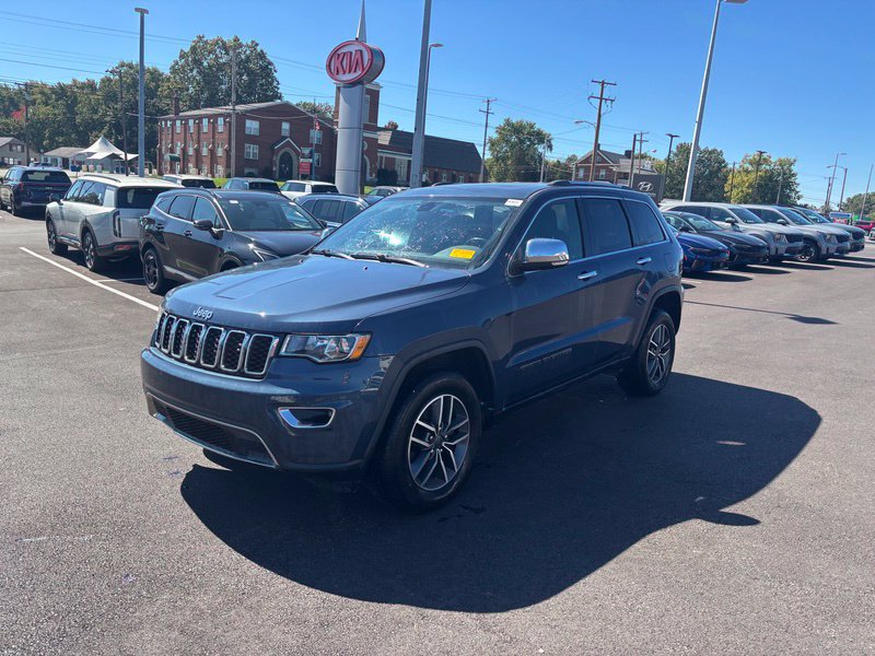Used 2020 Jeep Grand Cherokee Limited AWD/4WD image 3