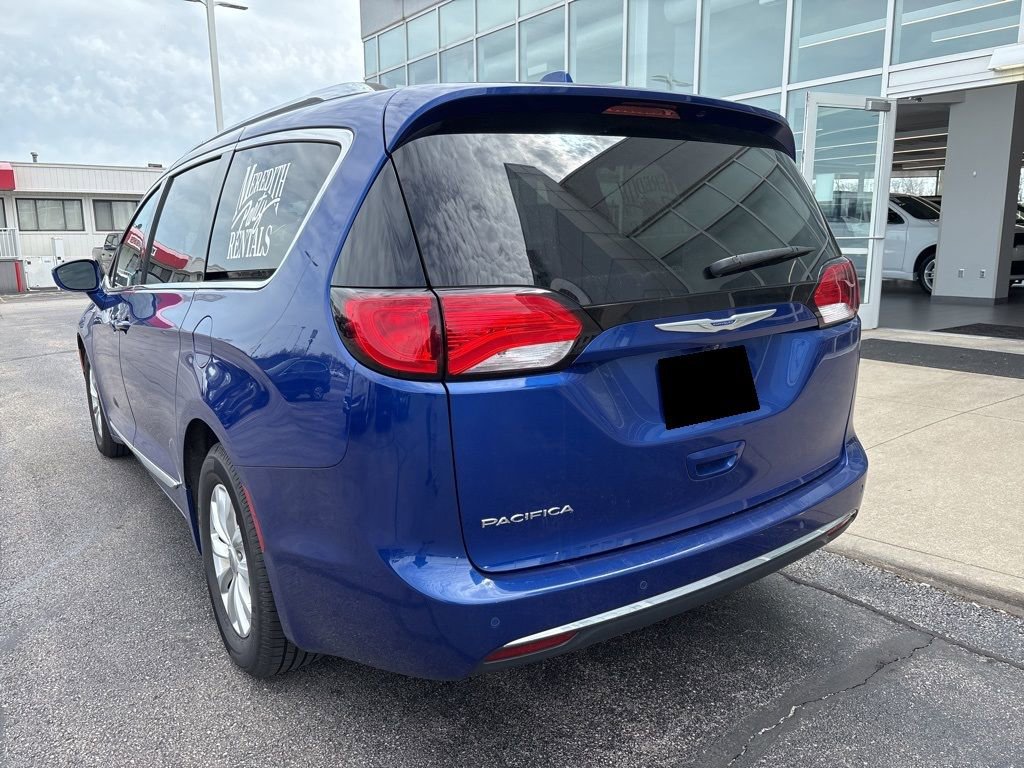 Certified 2018 Chrysler Pacifica Touring-L FWD image 3