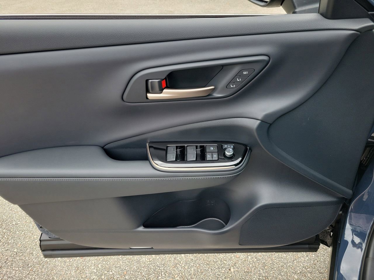 New 2026 Toyota Crown Signia AWD/4WD image 15