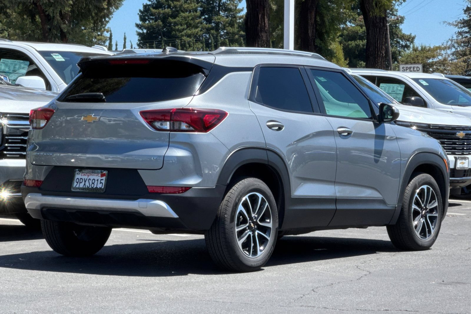 Used 2024 Chevrolet TrailBlazer LT w/ LT Cold Weather Package FWD image 5