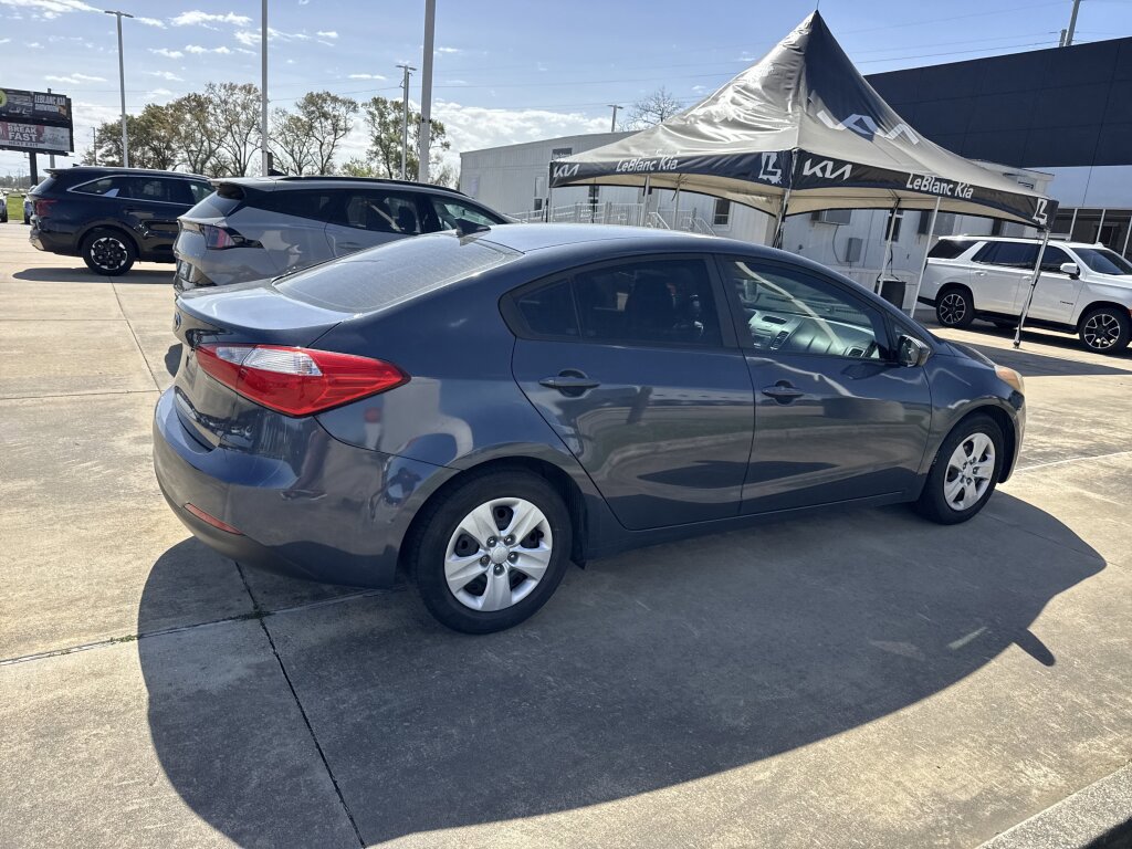 Used 2016 Kia Forte LX image 12