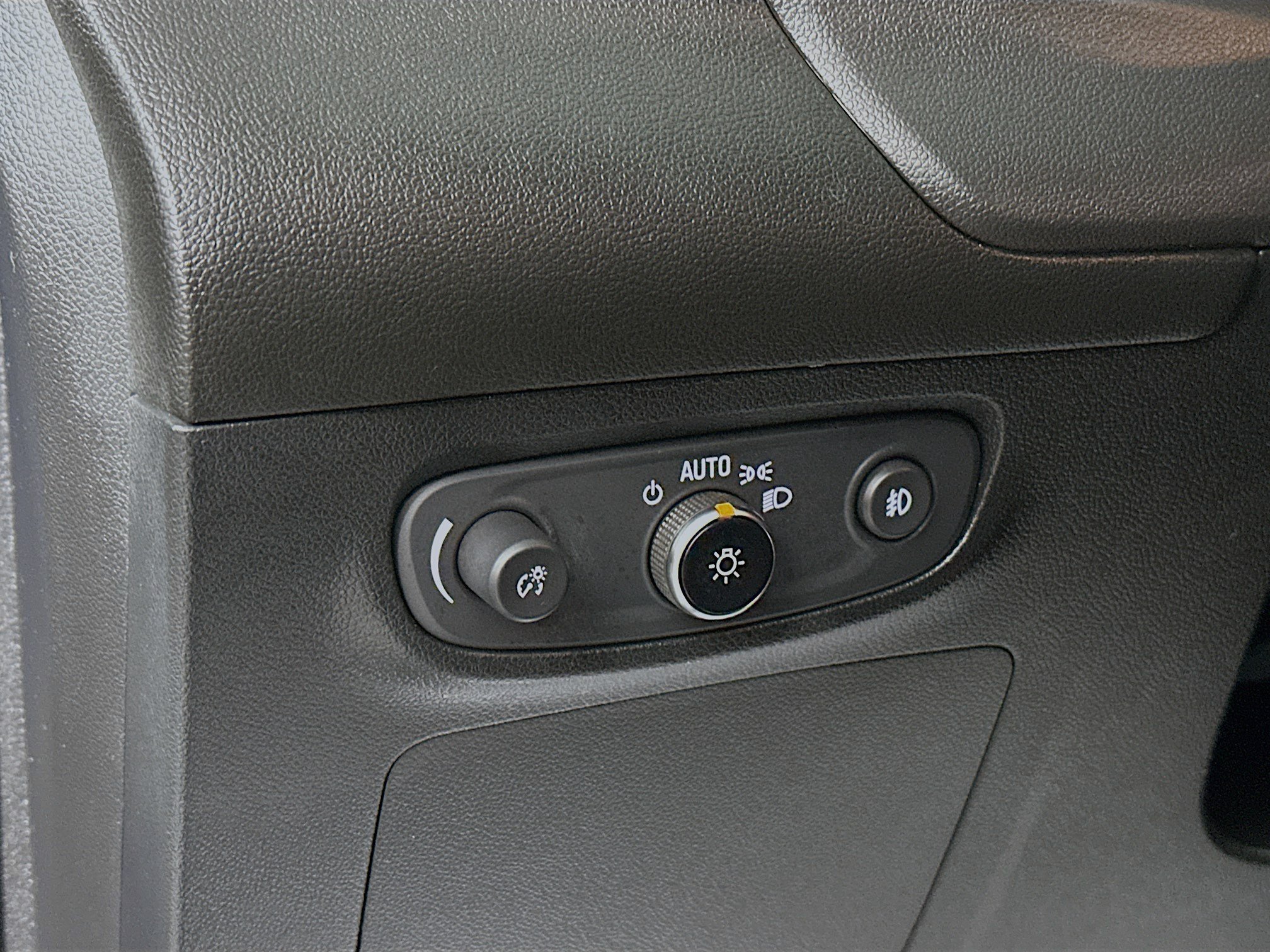 Used 2020 Buick Encore GX Essence FWD image 10