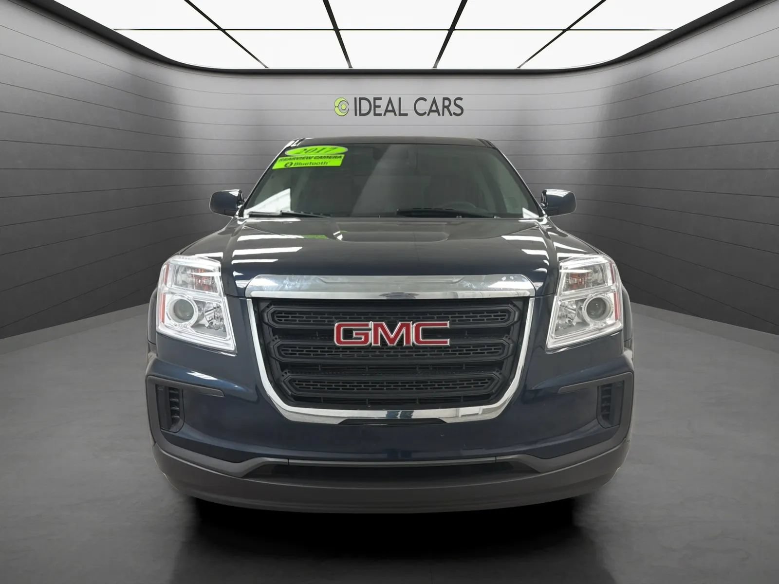 Used 2017 GMC Terrain SLE FWD image 2
