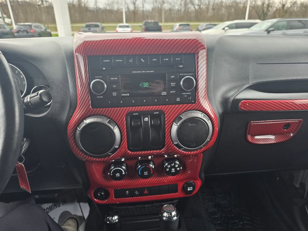 Used 2016 Jeep Wrangler Sport image 14