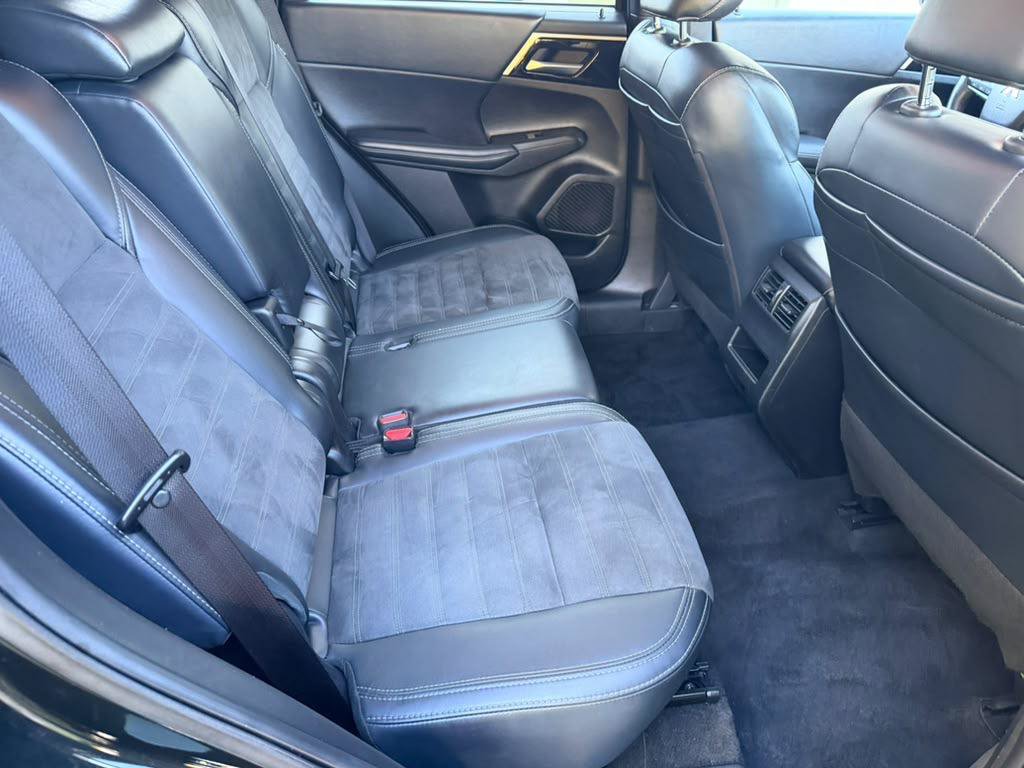 Used 2024 Mitsubishi Outlander SE FWD image 24