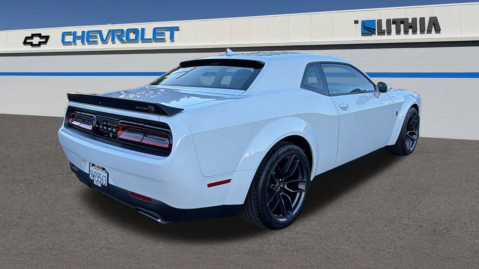 Used 2021 Dodge Challenger R/T Scat Pack RWD image 5