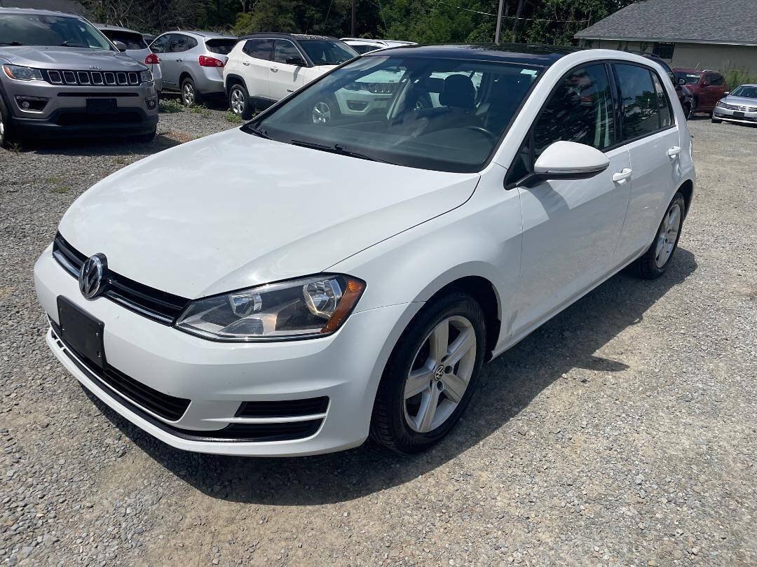 Used 2017 Volkswagen Golf SE FWD image 1