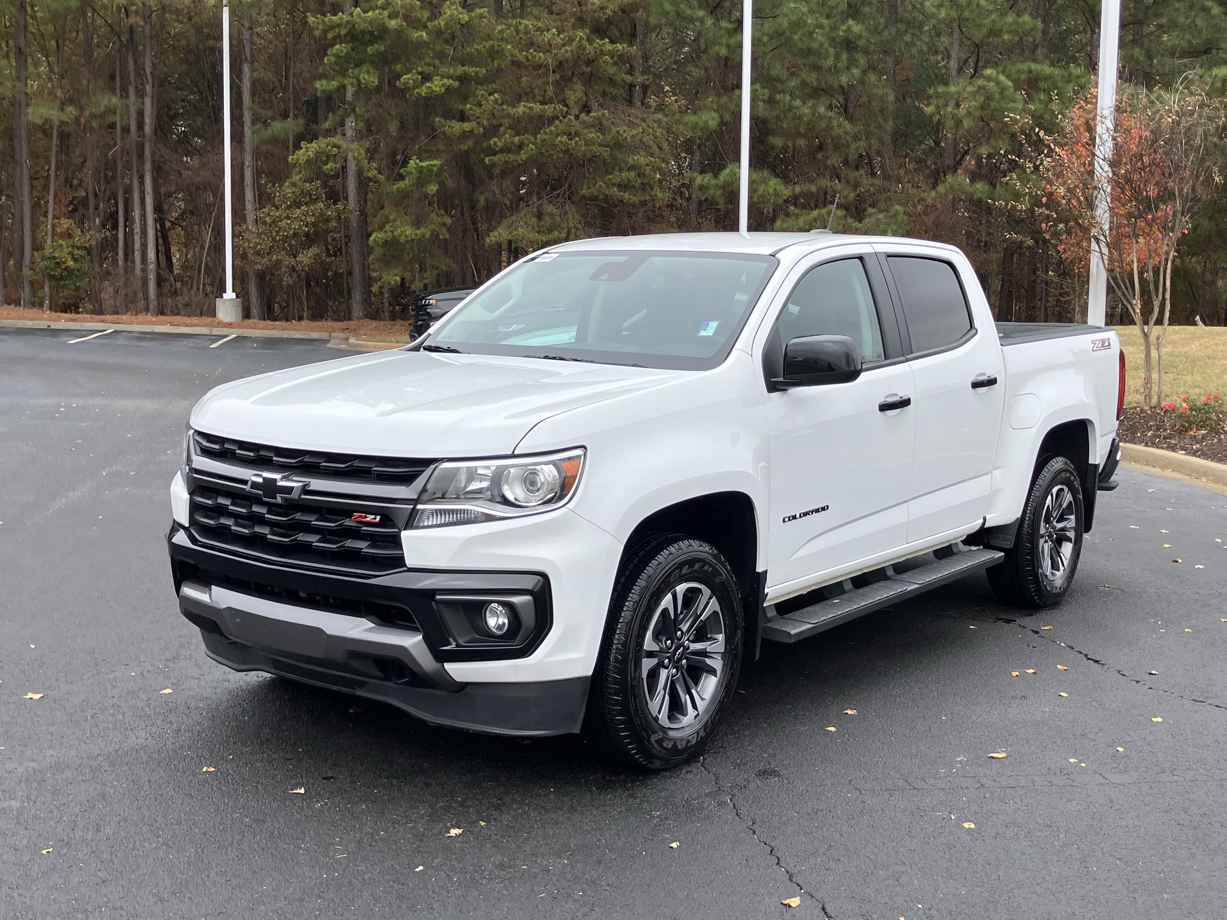 Used 2021 Chevrolet Colorado Z71 w/ Safety Package image 6