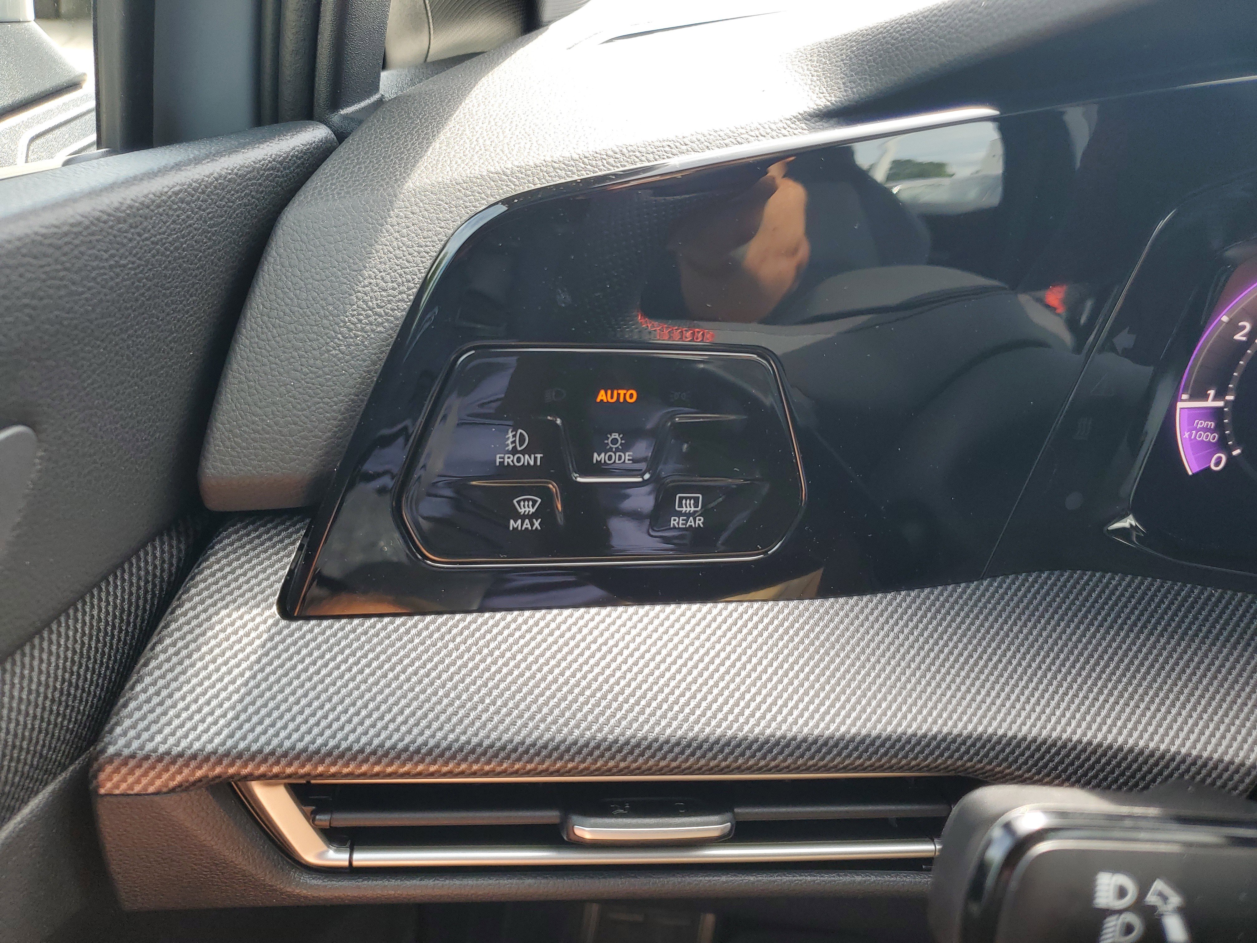 New 2025 Volkswagen GTI SE image 20