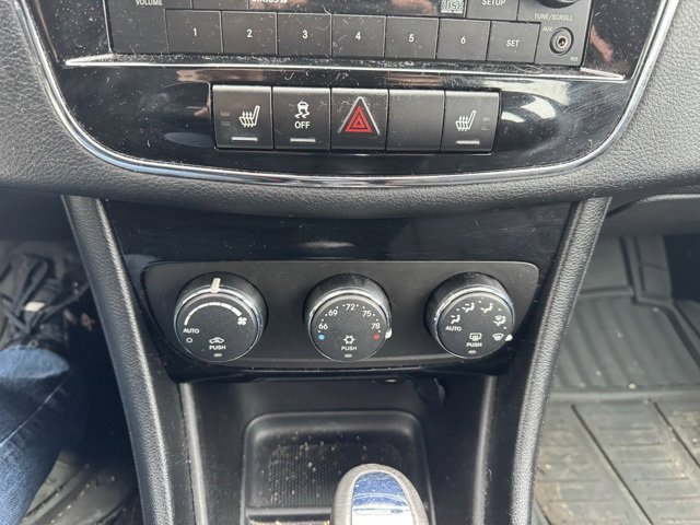 Used 2014 Chrysler 200 Touring w/ Cold Weather Group image 18