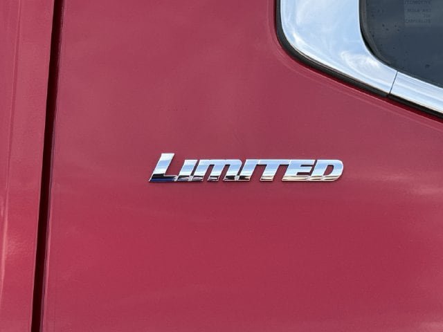 Used 2024 Toyota Tundra Limited w/ Power Package AWD/4WD image 9
