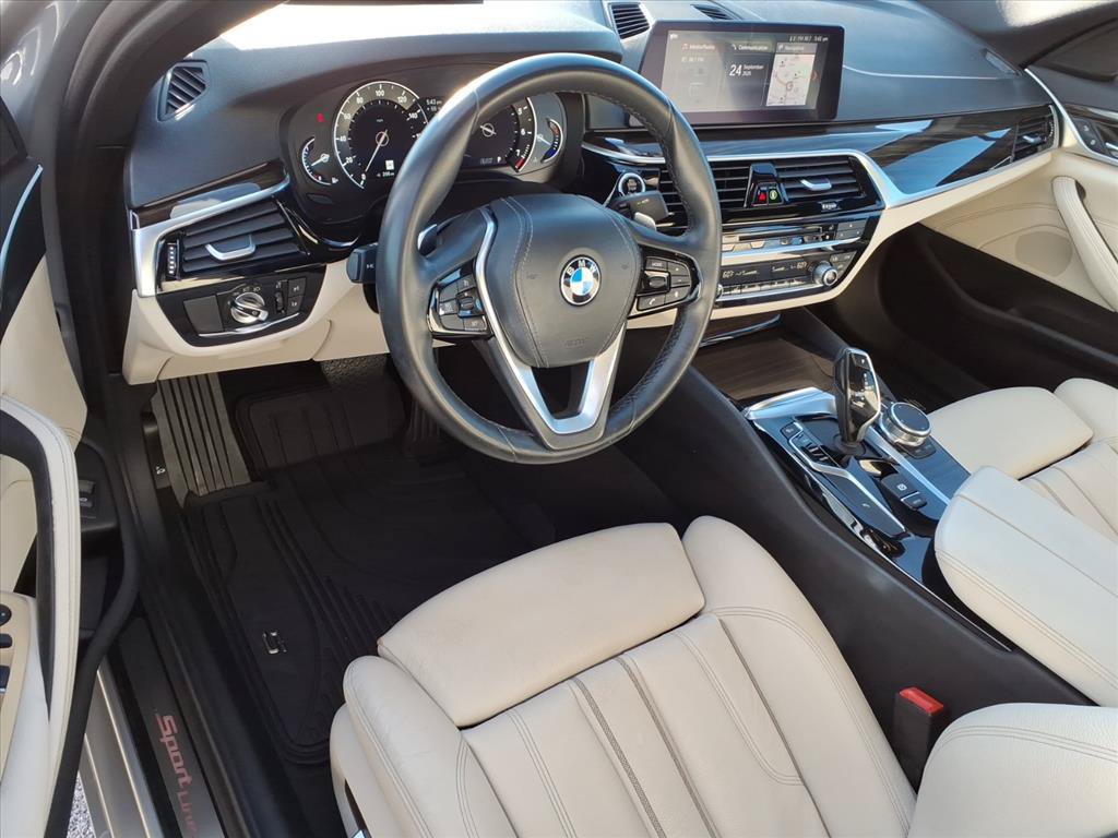 Used 2019 BMW 530i w/ Convenience Package RWD image 18