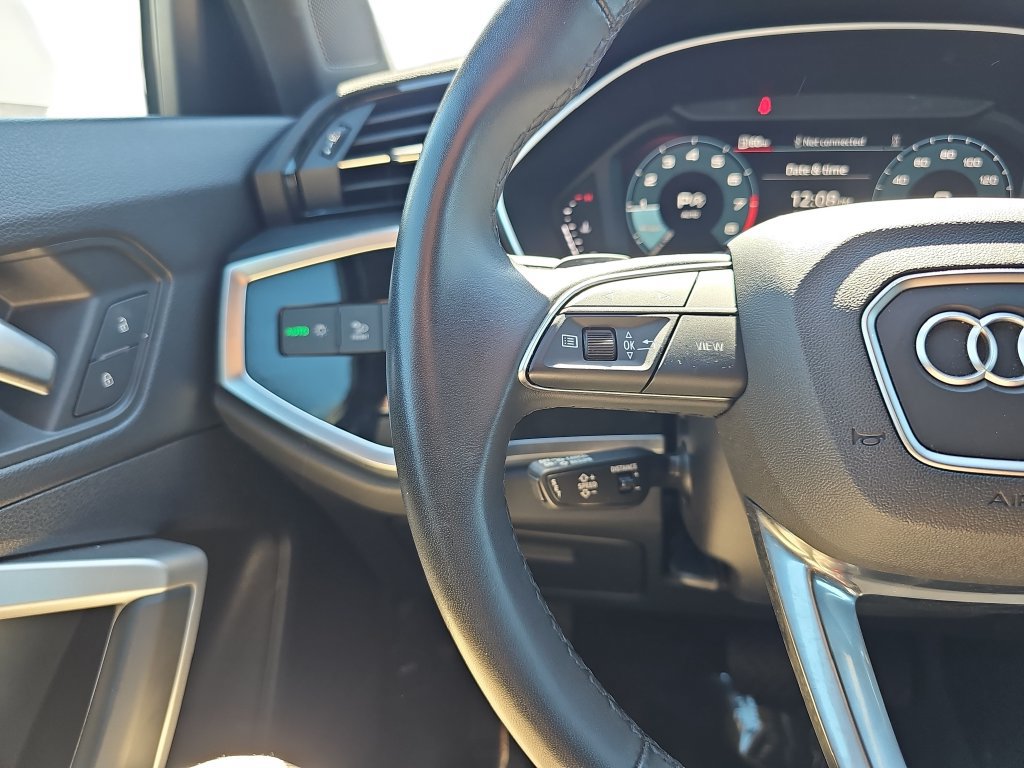 Used 2025 Audi Q3 2.0T Premium AWD/4WD image 17