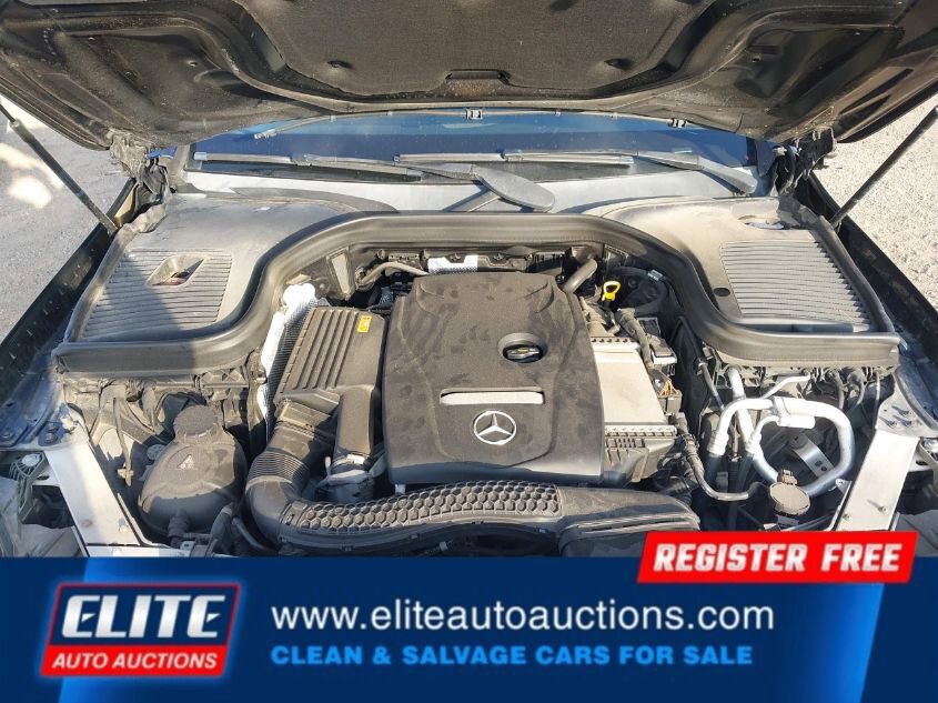 Used 2018 Mercedes-Benz GLC 300 4MATIC image 19