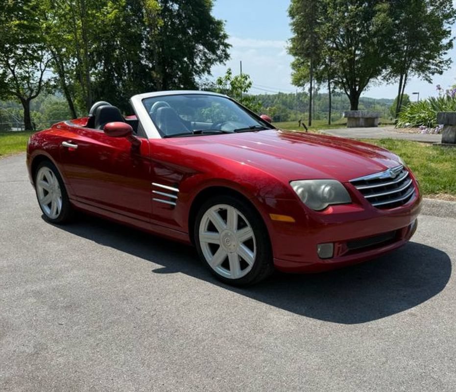 Used 2005 Chrysler Crossfire Limited RWD image 3
