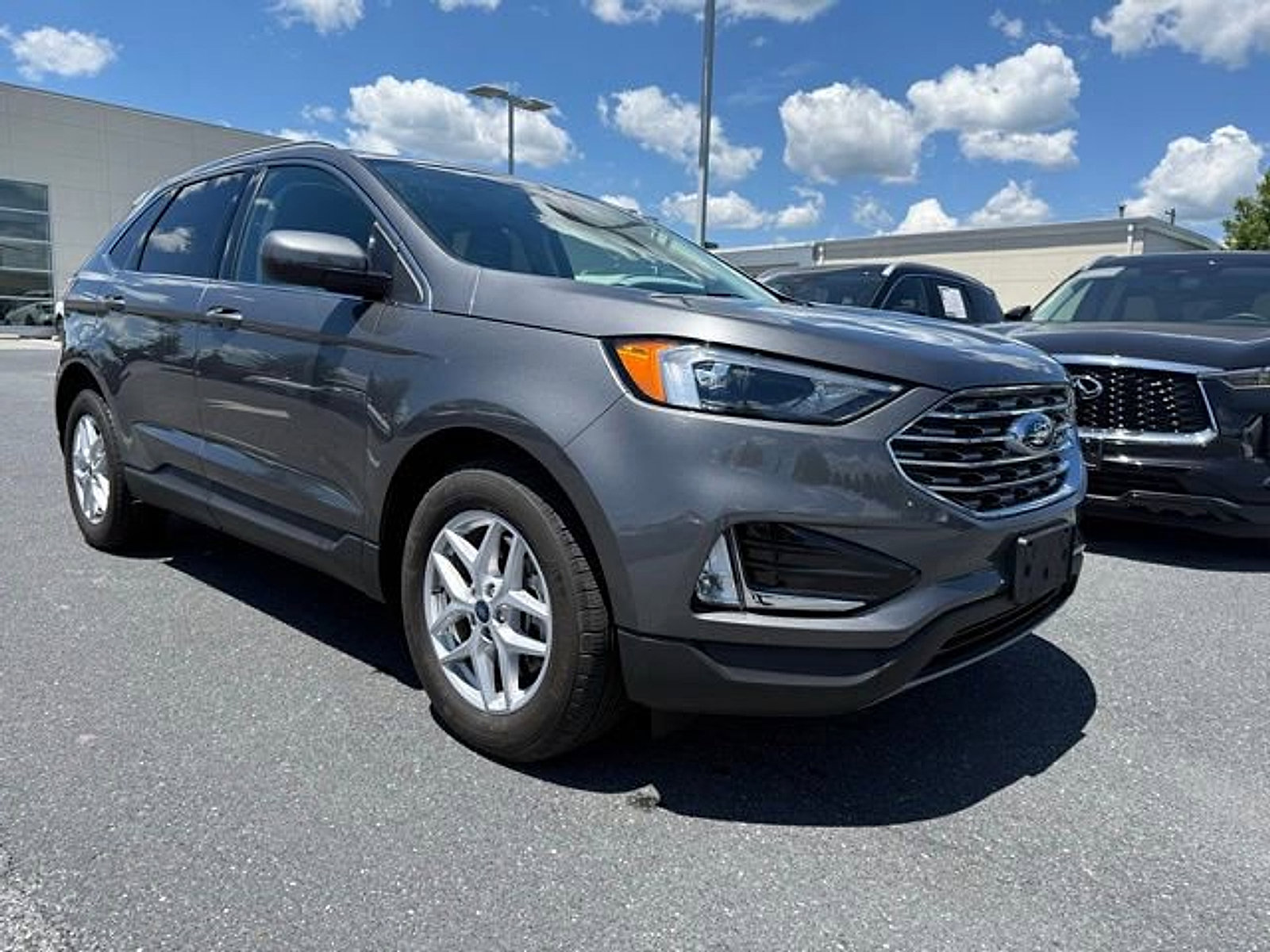Used 2022 Ford Edge SEL w/ Convenience Package AWD/4WD image 1