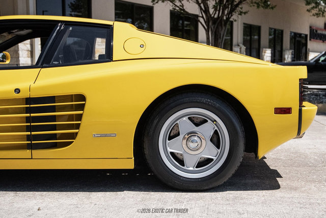 Used 1988 Ferrari Testarossa RWD image 5