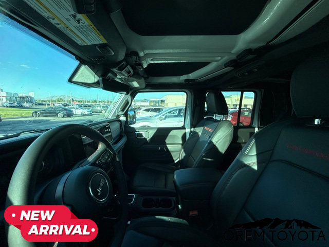 Used 2025 Jeep Gladiator Rubicon AWD/4WD image 15