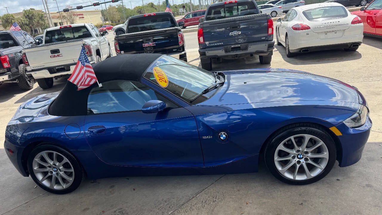 Used 2007 BMW Z4 3.0i RWD image 4