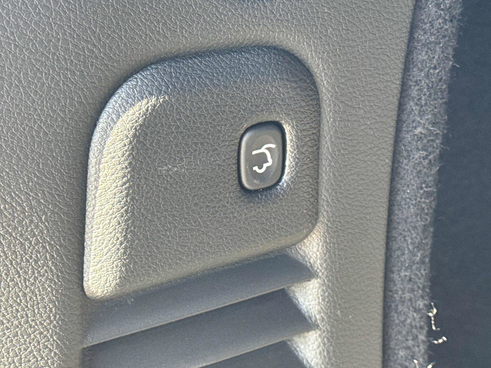 Used 2024 Dodge Durango SRT Hellcat image 13