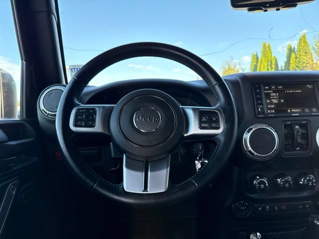 Used 2017 Jeep Wrangler Unlimited Rubicon AWD/4WD image 20