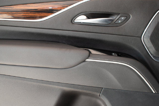 Used 2024 Cadillac Escalade Premium Luxury w/ LPO, Floor Liner Package AWD/4WD image 21