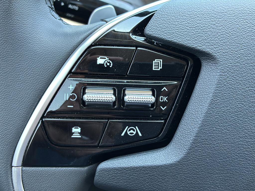 New 2025 Kia Niro EX image 36