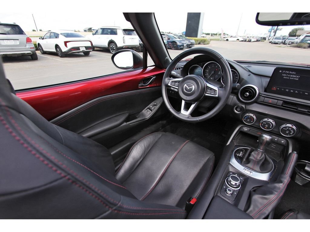 Used 2019 MAZDA MX-5 Miata RF Grand Touring RWD image 9